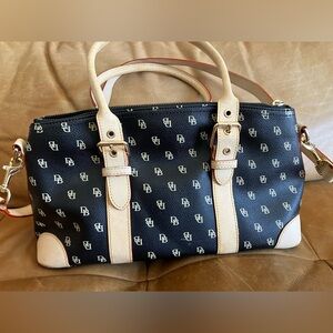 Dooney & Bourke black and tan crossbody handbag